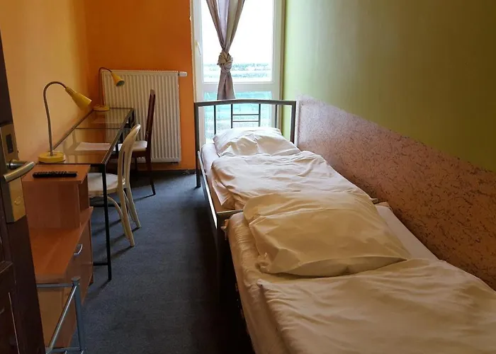 Hostel Petit Πόζναν